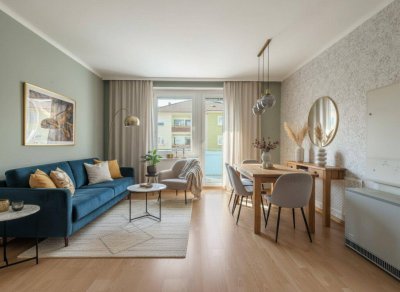 Sonne auf der Loggia, Stadt ums Eck - 2 Zimmer Wohnung mit Potential nähe Domplatz