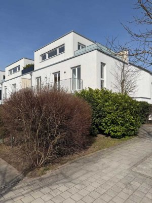 Neuwertiges 5-Zimmer Reiheneckhaus Schwabing-Freimann