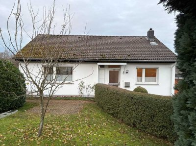 ** Gepflegtes Wohnhaus mit Doppelgarage in Prüm**