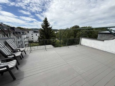 Möbelierte 2 Zimmer Wohnung mit großer Süd-Terrasse - Erstbezug