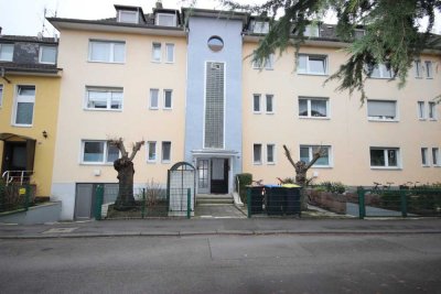 Köln Braunsfeld,  2-Zimmer Wohnung , Küche, Diele, Bad und gr. Südbalkon ( 8m. )