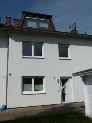 Ruhiges Einfamilienhaus in guter Lage mit schönem Fernblick