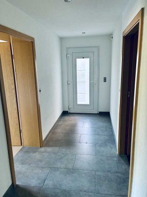 Renovierte 2-Zimmer-Erdgeschosswohnung mit gehobener Innenausstattung mit Terrasse in Schopfheim