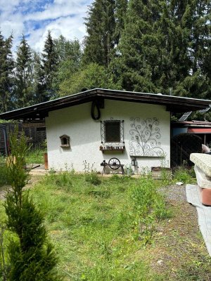 Charmantes Wald-Ferienhäuschen in absoluter Ruhelage – besonderer Zweitwohnsitz in Pfaffenhofen/Tirol