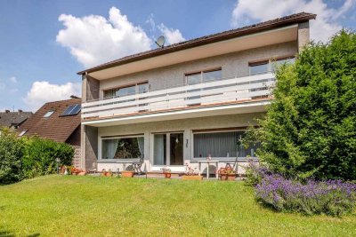Einfamilienhaus mit großem Garten und Doppelgarage auf Erbpachtgrundstück