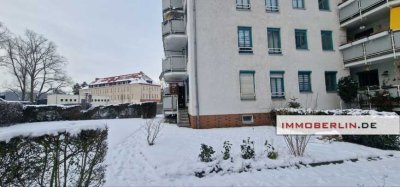 IMMOBERLIN.DE - Stimmungsvolle Wohnung mit Südbalkon & Garten