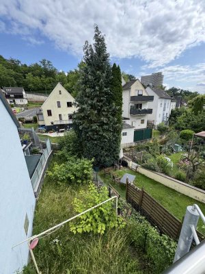 Geschmackvolle 4-Zimmer-Wohnung mit Balkon und Einbauküche in Vallendar