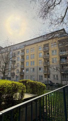 Charmante 3-Zimmer-Wohnung mit Mainblick in Frankfurt-Sachsenhausen
