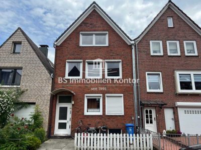 Anfragen bitte vorab per Mail  - DG Wohnung - 2 ZKB, mit kl. Loggia und guter Ausstattung!