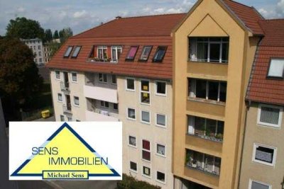 3 Zimmer-Wohnung mit Balkon & Laminatboden in der Neuen Neustadt zu vermieten