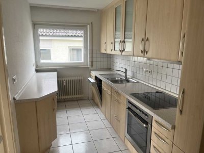Großzügige und helle 3-Raum-Wohnung mit Balkon und Einbauküche in Heilbronn