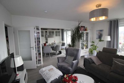 4-Zi-Wohnung mit 2 Balkonen und Garage in guter Lage!