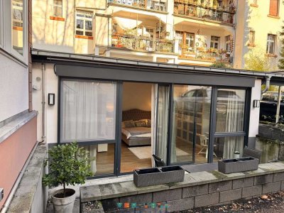 Luxuriös möblierte 1,5 Zimmer Wohnung mit Terrasse