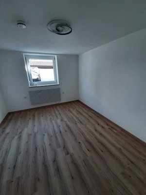 2 Zimmer Wohnung in Kumhausen