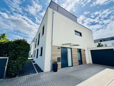 Moderne Doppelhaushälfte mit Garten, Garage & Dachterrasse – sofort einziehen und wohlfühlen!