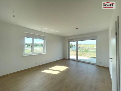 Heizkosten inkludiert - Moderne 3-Zimmer Wohnung mit Terrasse, Garten und Carport - Junges Wohnen