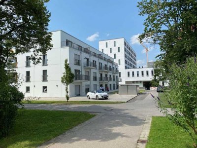 Moderne, großzügige 2- Zimmer Wohnung in Aubing mit Einbauküche und Balkon
