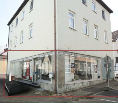 *** EG-Wohnung-Option für Handwerker/Investoren in Innenstadtlage - alles ist möglich ***