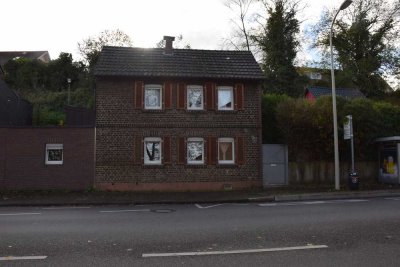 Schnuckliges 3,5-Zimmer-Einfamilienhaus mit Garten und Garage in Bonn Dransdorf