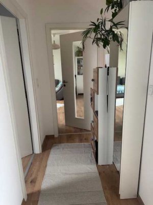 Kleine, schön geschnittene Single-Dachgeschosswohnung mit 2-Zimmern in Pullach