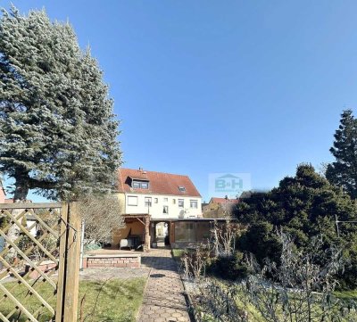 Dachgeschoss 3 Raum Wohnung 76 qm in Wolfen, Einbauküche, Einbaubad, Auszugsboden TOP – mit Garten