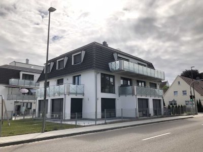 Energieeffiziente Terrassenwohnung mit hochwertiger Inselküche in schöner Stadtvilla