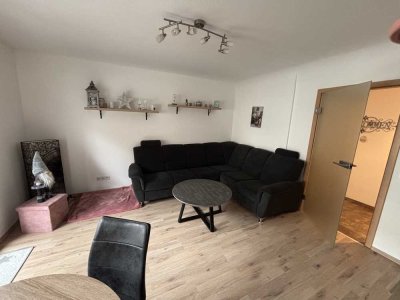 Modernisierte 4-Raum-Wohnung mit Balkon und Einbauküche in Bad Kreuznach