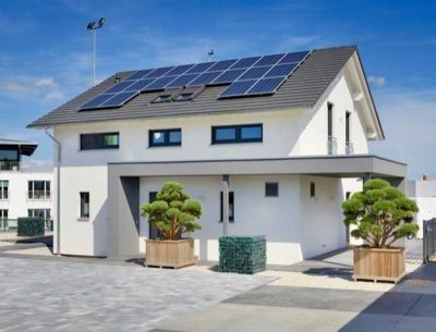 schicker Neubau mit Photovoltaik und Energiespeicher!