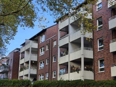 Attraktive und helle 2-Zimmer DG Wohnung zentral in Buer