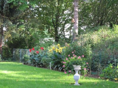 ***Von privat gut geschnittene 4,5 ZW am Stadtpark***