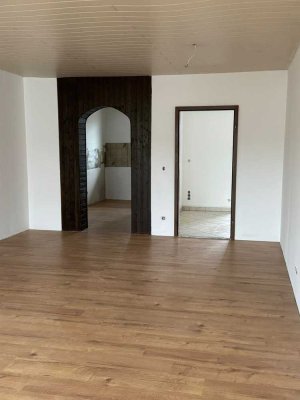 Geschmackvolle Wohnung mit drei Zimmern in 82377, Penzberg
PROVISIONSFREI!!!