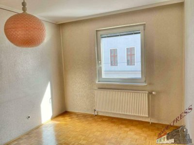 Attraktive 2-Zimmer-Wohnung Potential – ca. 60 m² Wohnfläche + Garage