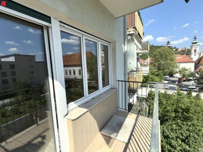 Altbaujuwel mit Blick auf den Schlossberg!