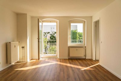 Absolute Rarität am Helmholtzplatz: 1.5 Zi-Wohnung im 4. OG & 1.5 Zi-DG‑Rohling im Privatverkauf