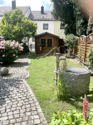 Schönes RMH mit Solaranlage, Loggia, Wintergarten mit Garten und Garage in Bobingen-Siedlung kaufen