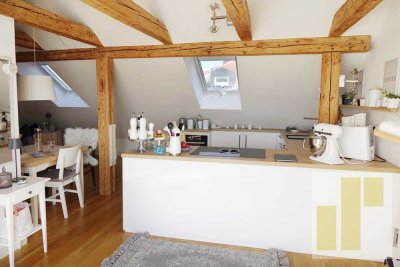 Stilvolle 2-Zimmer-Wohnung mit Balkon, TG-Stellplatz, Altstadtnähe
