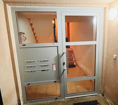 Lichtdurchflutete Maisonette im Dachgeschoss mit Terrasse