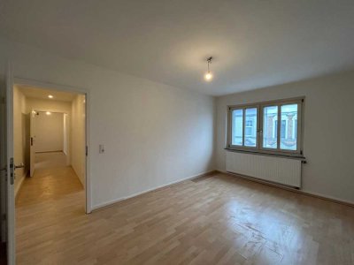 Schöne 2-Zimmer Wohnung im Herzen von Aachen! *WG-geeignet*