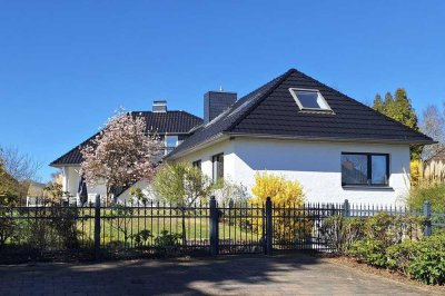 Ein Ort zum Leben und Arbeiten - großzügiges Anwesen bei Hamburg mit vielen Möglichkeiten