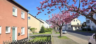Doppelhaushälfte mit 6 Zimmern in Köln-Urbach