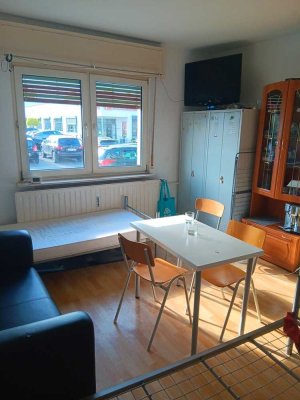 geräumige 3-Zimmer-WG mit Küche & Bad