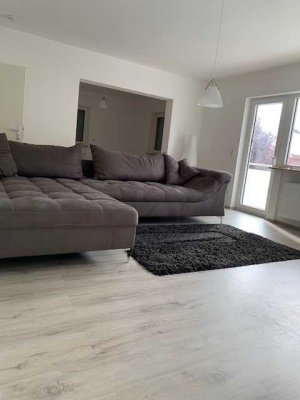 von Privat, renovierte 3,5 Zimmer Wohnung in top Zustand
