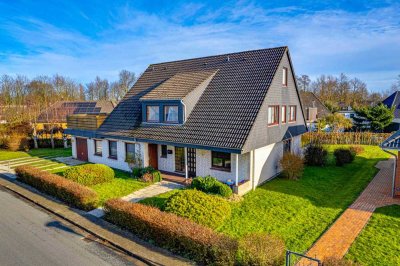 Vielseitiges EFH in Tönning: 194 qm, 9 Zi., 6 Bäder & S/O-Terrasse! Nahe der Eider & dem Wattenmeer!