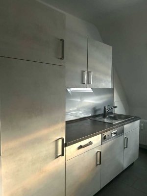 Helle 3-Raum-Dachgeschoßwohnung in Dorstfeld, klimatisiert