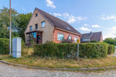 Charmante Dachgeschosswohnung mit Gartenanteil – Gemütliches Wohnen unter dem Dach