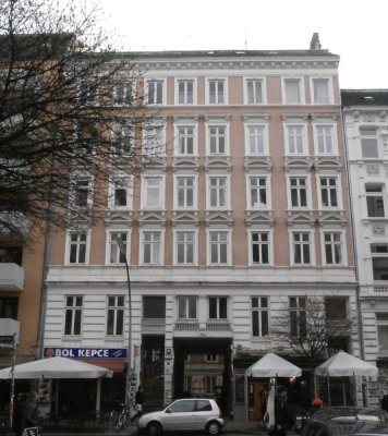 Hell, historisch, bunt! Frisch sanierte 2,5-Zimmer-Wohnung in der Sternschanze!