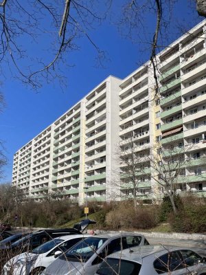 Gut gelegene 2-Zimmer-Wohnung mit Balkon am Uniklinikum!