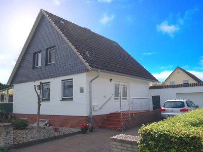 Gepflegtes Einfamilienhaus mit Garage in ruhiger Sackgassenlage in Haseldorf