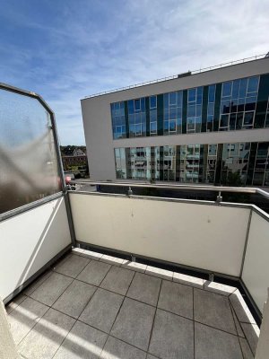 Komfortable Wohnung mit Doppelbalkon in Nürnbergs St.Jobst (10)
