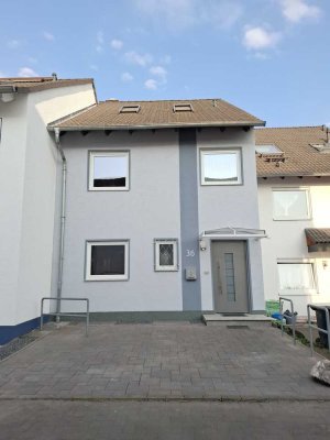 Attraktives und gepflegtes 7-Zimmer-Reihenhaus in der Gemarkung Bonn Buschdorf